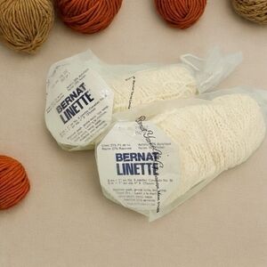 NWT Vintage 2x BERNAT Linette Beige Wavy Knitting Yarn